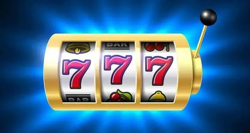 Filipino players enjoying sports and casino entertainment on merryph link platform